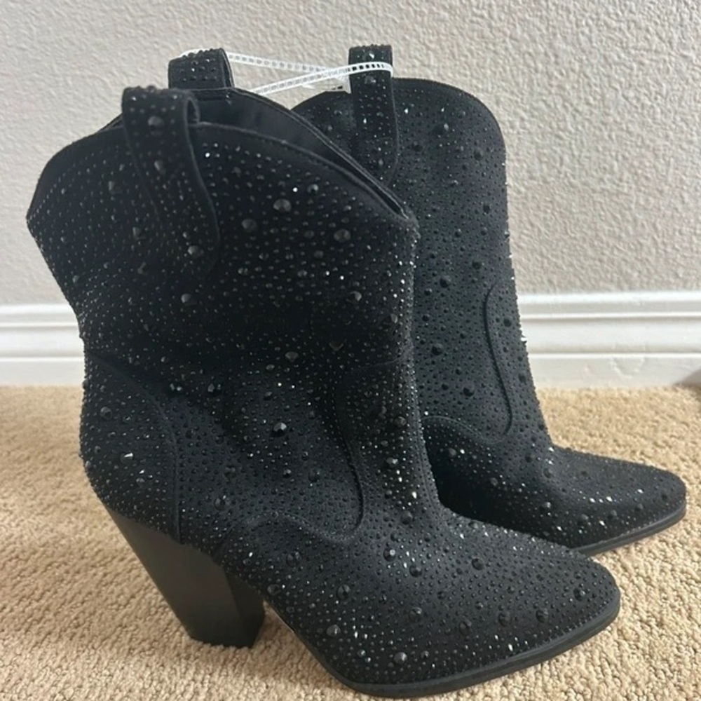 Women's Black Rhinestone Western Block-Heel Ankle Boots